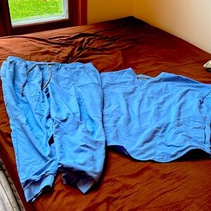 Fabletics 2X scrub set